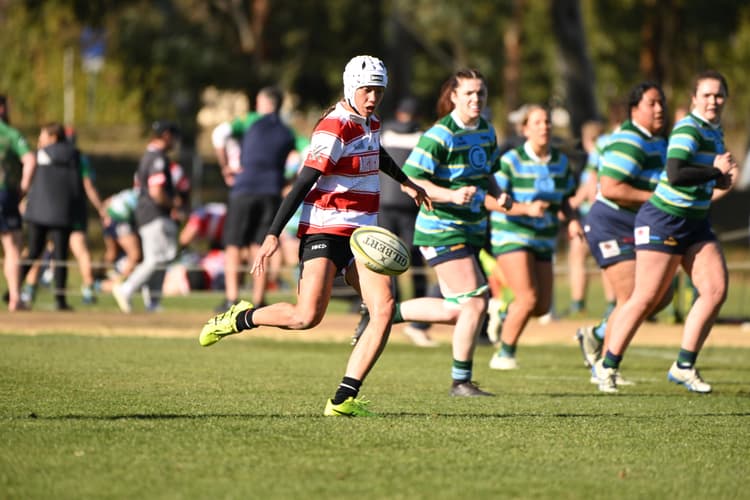 Viqueens Women's XV v Uni-Norths Owls Women's XV. Captured by Lachlan Lawson